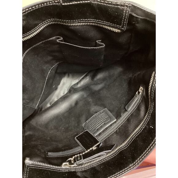 Coach Women  black Patent leather Tote EUC Coach Gallery Embossed Signature Tote - Picture 5 of 9